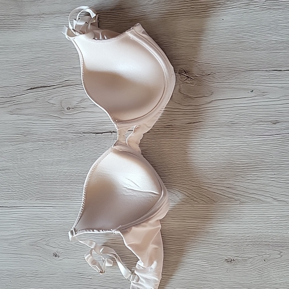 Bra - Picture 3 of 3
